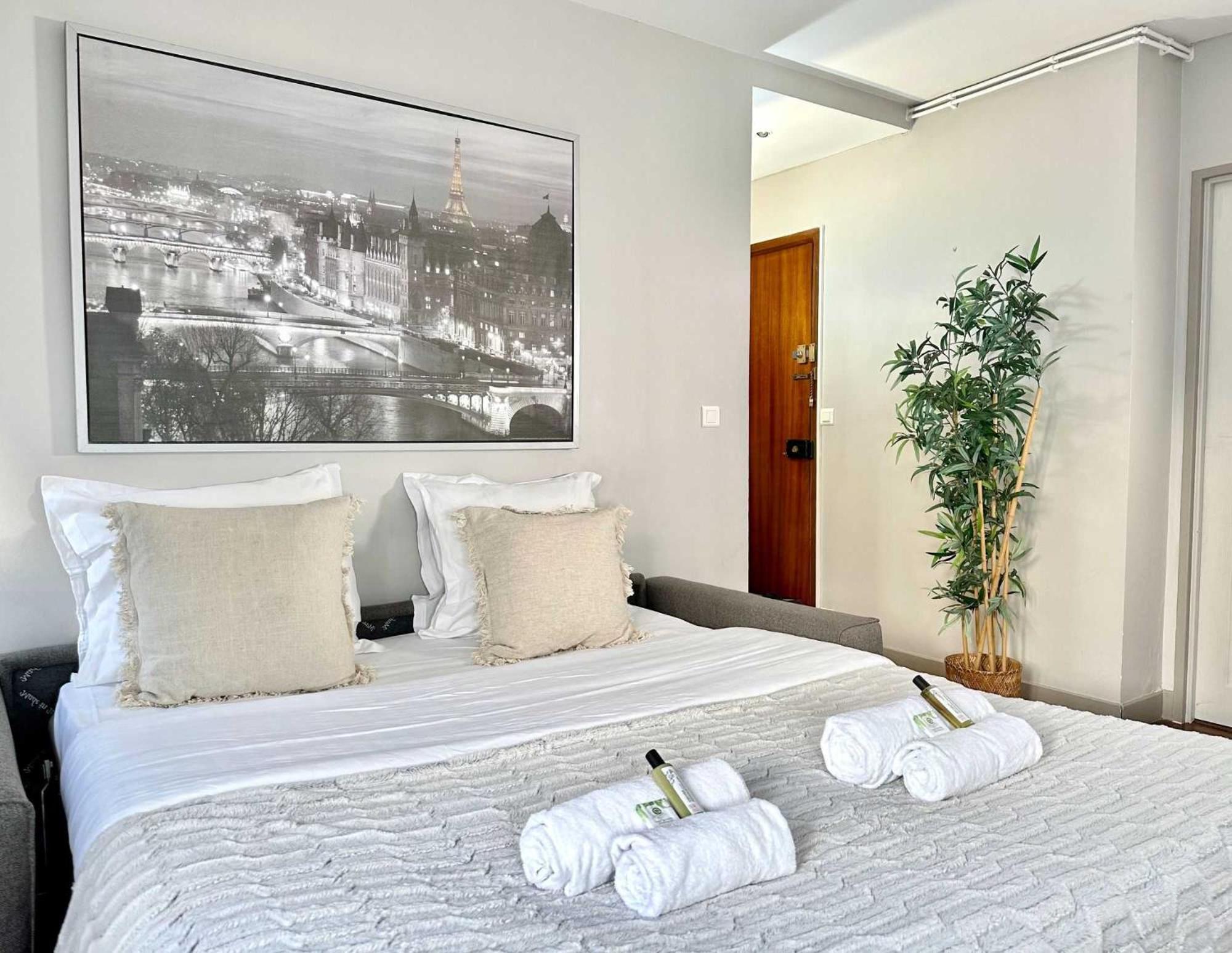 Beautiful Calm Studio In Le Marais Paris Exteriör bild